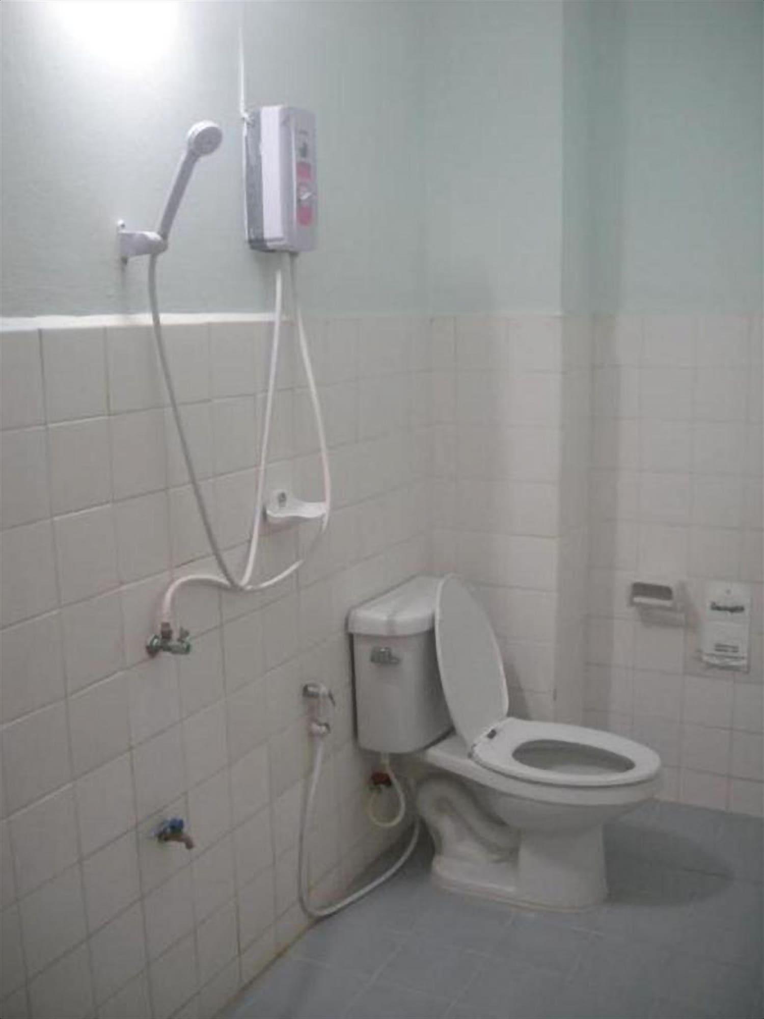 Pakchong Phubade Hotel Esterno foto